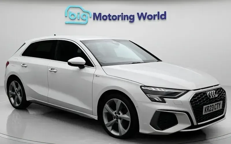 Usado Audi A3 Sportback S-Line 150 HP (110 kW) 2024 Citadino
