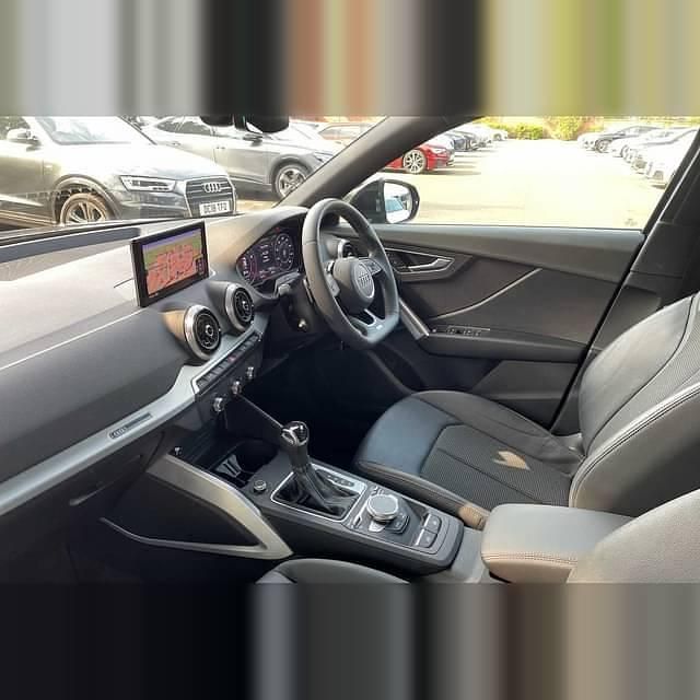 Image 2/4
