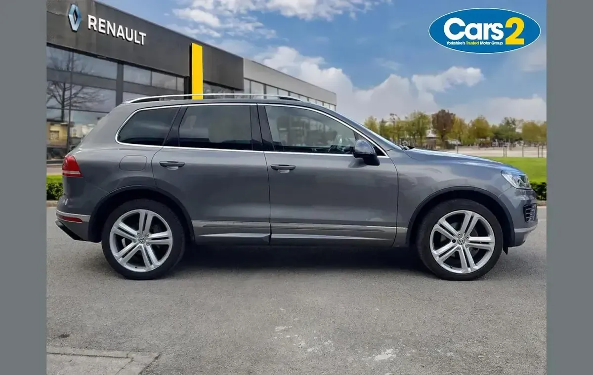 Usado VW Touareg R-line Plus 262 HP (192 kW) 2017 Cinzento SUV