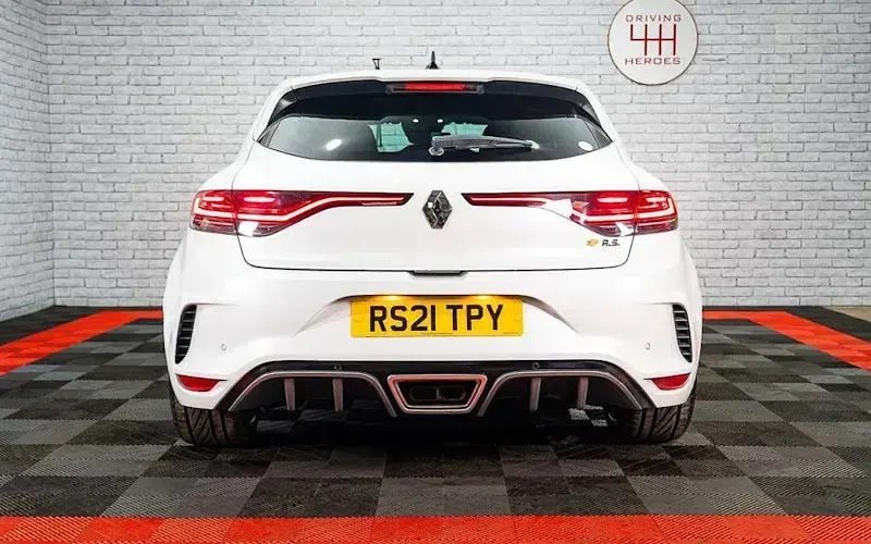 Used Renault Mégane IV Trophy 300 HP (220 kW) 2021 White Hatchback