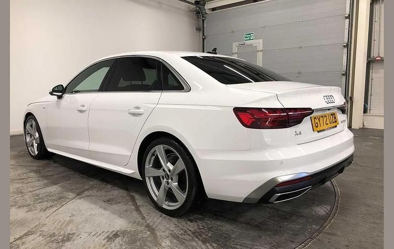 Used Audi A4 S-Line 147 HP (108 kW) 2022 White Sedan