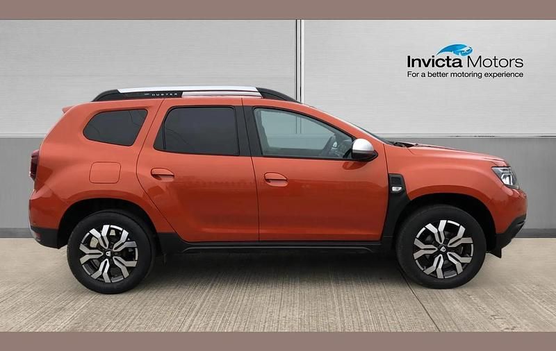 Used Dacia Duster Prestige 128 HP (94 kW) 2022 Orange SUV