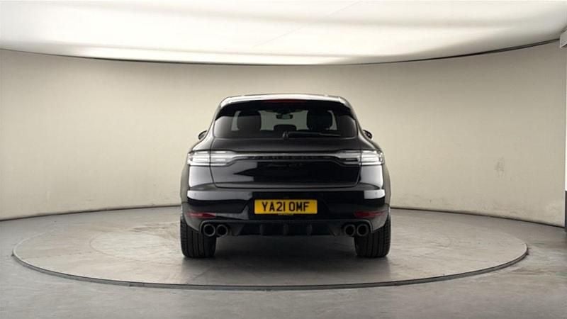 Used Porsche Macan 380 HP (279 kW) 2021 Jet black SUV