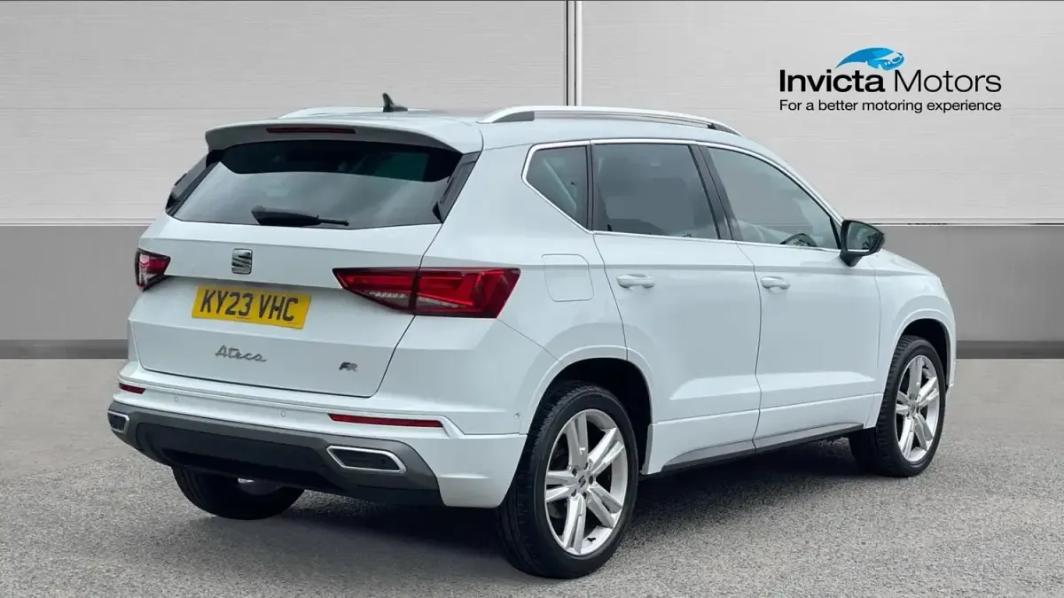 Begagnad Seat Ateca FR 150 HK (110 kW) 2023 Vit SUV