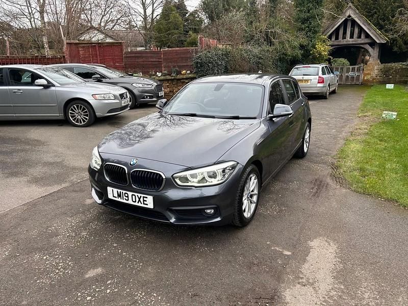 Used BMW 116 Impressive 116 HP (85 kW) 2019 Grey Hatchback