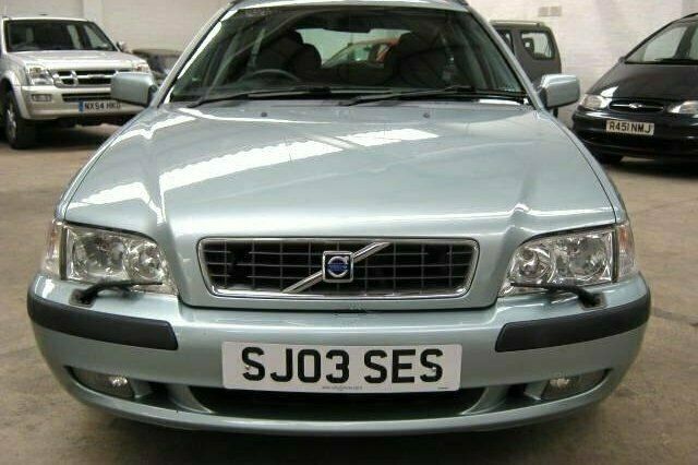 Used Volvo V40 122 HP (89 kW) 2003 Estate