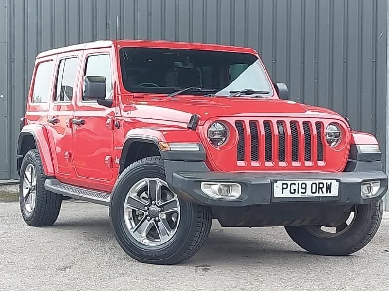 Used Jeep Wrangler Sahara 197 HP (144 kW) 2019 Red SUV