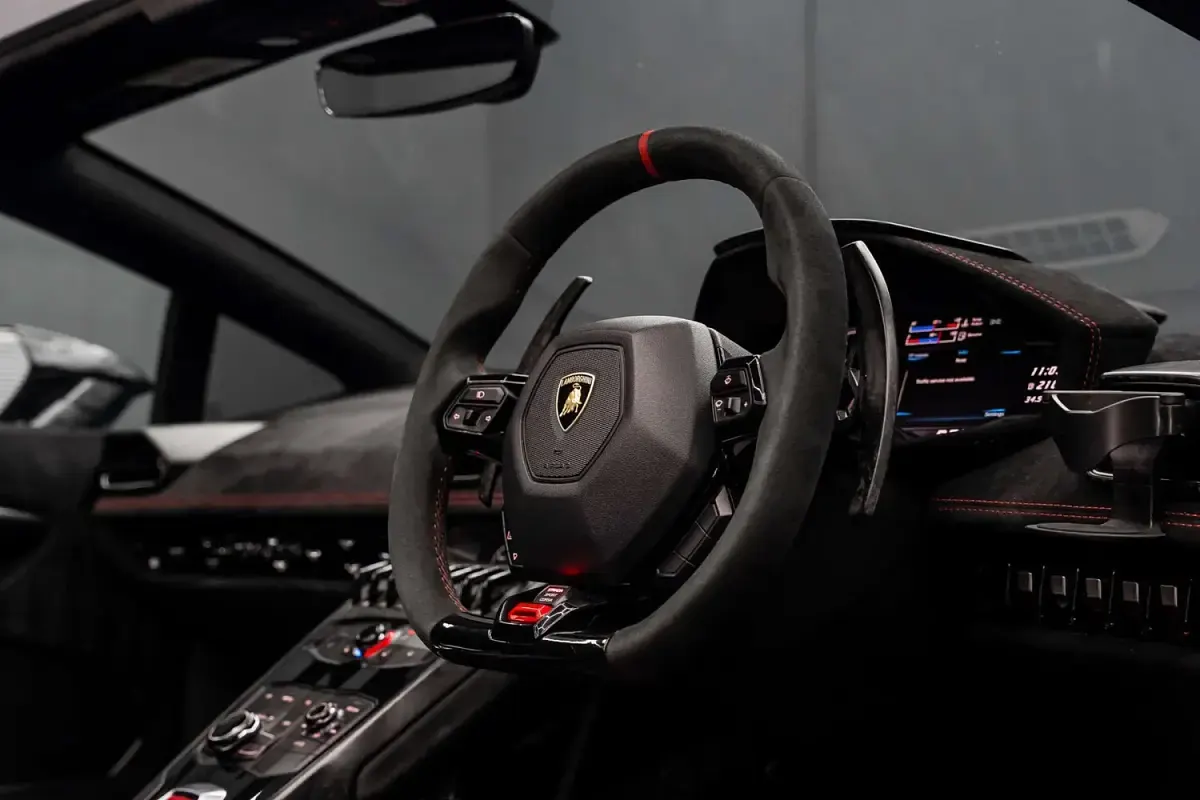 Used Lamborghini Huracán 2018 White Cabriolet