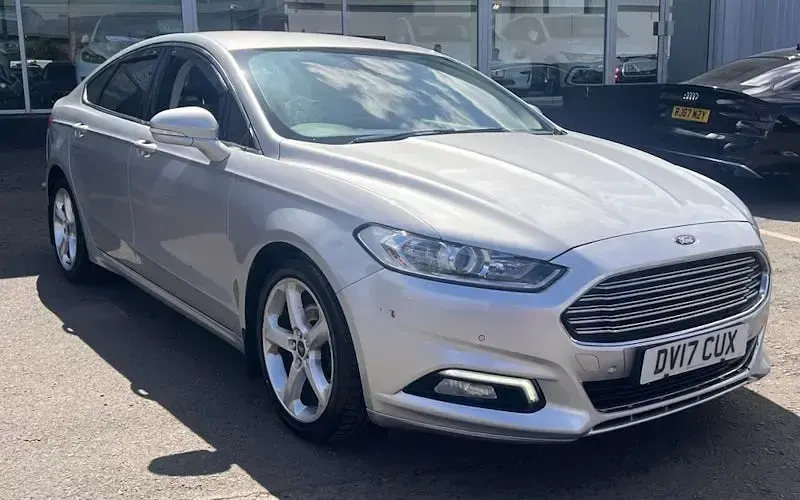 Used Ford Mondeo Titanium 180 HP (132 kW) 2017 Hatchback