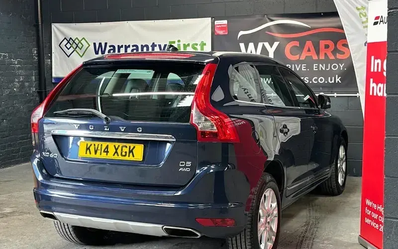 Used Volvo XC60 SE Lux 215 HP (158 kW) 2014 Blue SUV