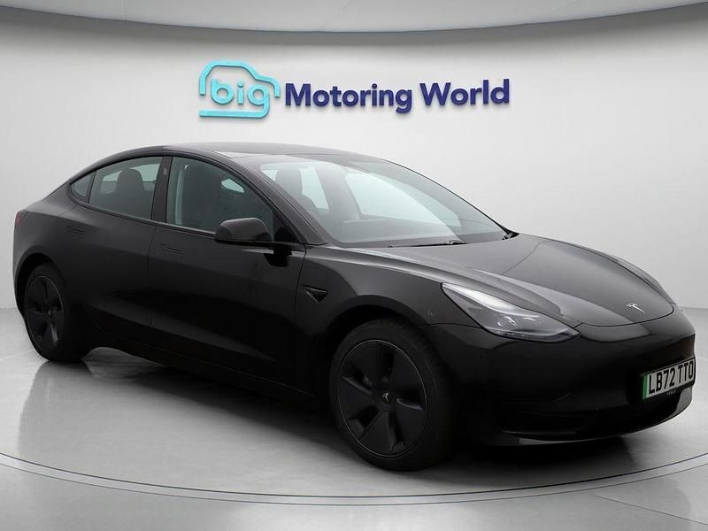 Black Used 2022 Tesla Model 3 RWD Sedan | £20,700 (Fair price) - Image 1/4