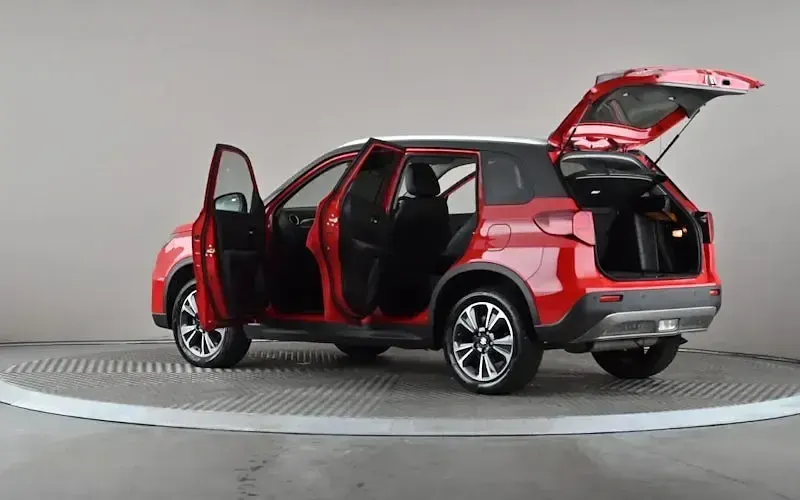 Used Suzuki Vitara SZ5 116 HP (85 kW) 2022 Red SUV