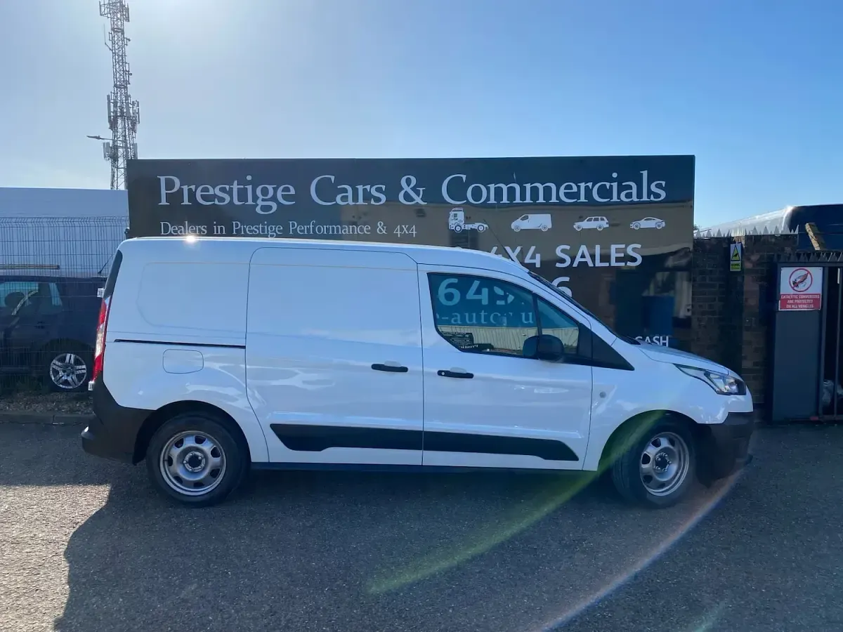 Used Ford Transit Connect 100 HP (73 kW) 2020 White MPV