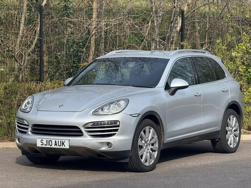 Used Porsche Cayenne 237 HP (174 kW) 2010 Silver SUV