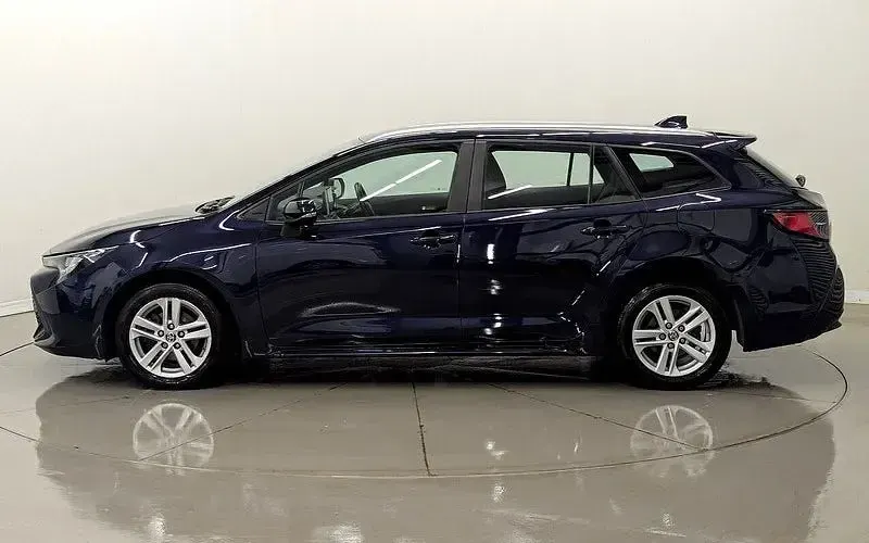 Used Toyota Corolla 122 HP (89 kW) 2022 Blue Estate