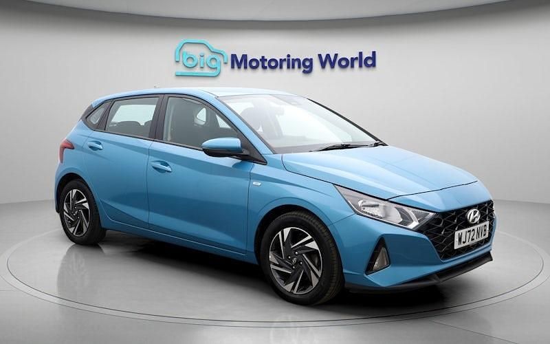 Used Hyundai i20 SE 101 HP (74 kW) 2023 Turquoise Hatchback