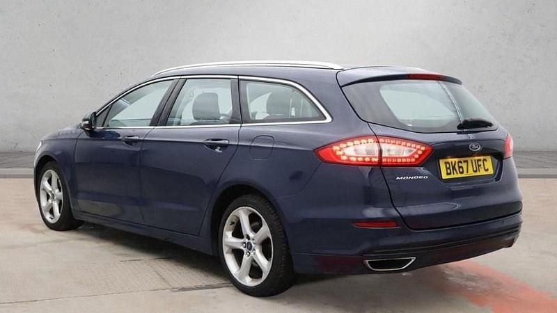 Used Ford Mondeo Titanium 180 HP (132 kW) 2017 Blue Estate