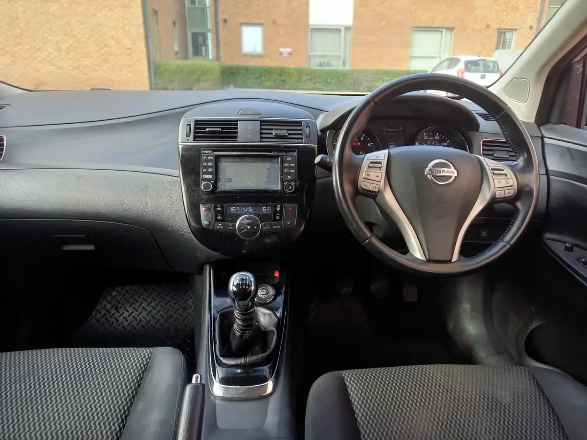 Used Nissan Pulsar N-TEC 115 HP (84 kW) 2015 Silver Hatchback