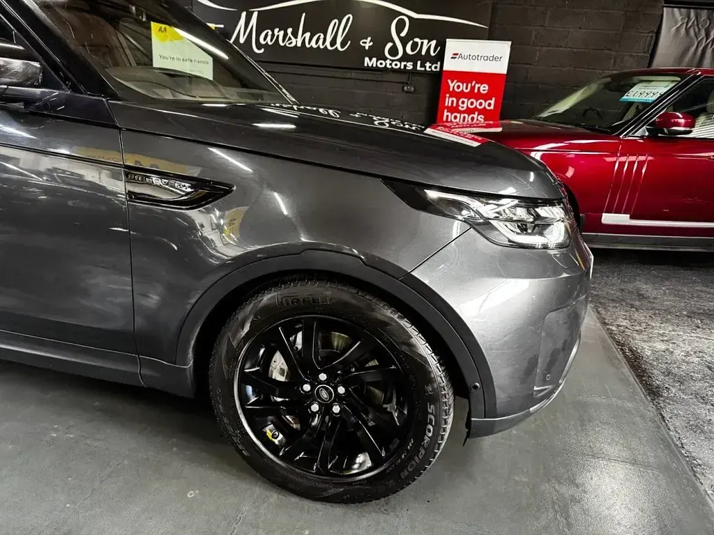 Used Land Rover Discovery 5 HSE 306 HP (225 kW) 2019 Grey SUV