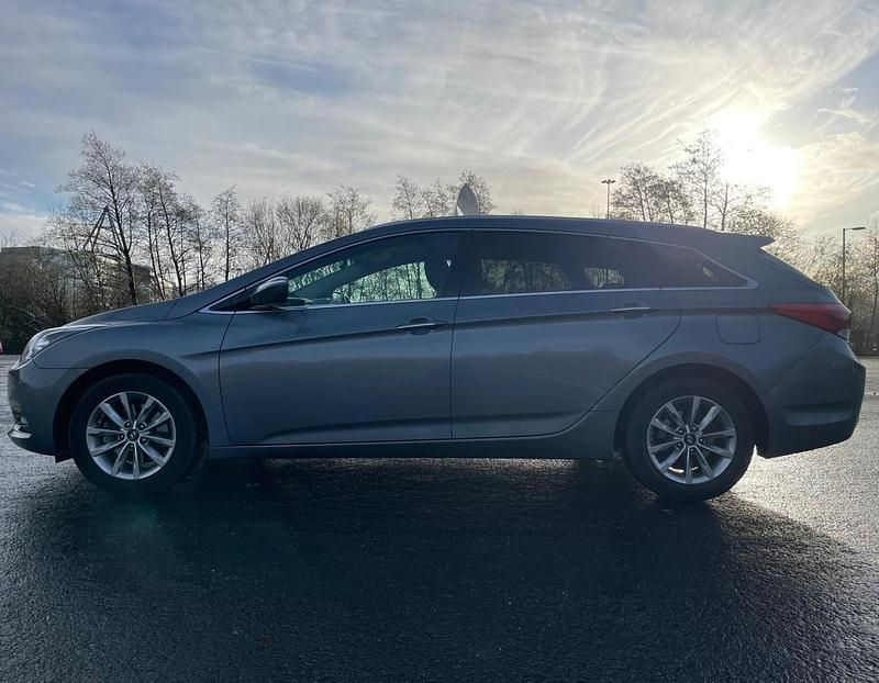 Used Hyundai i40 SE 141 HP (103 kW) 2017 Silver Estate