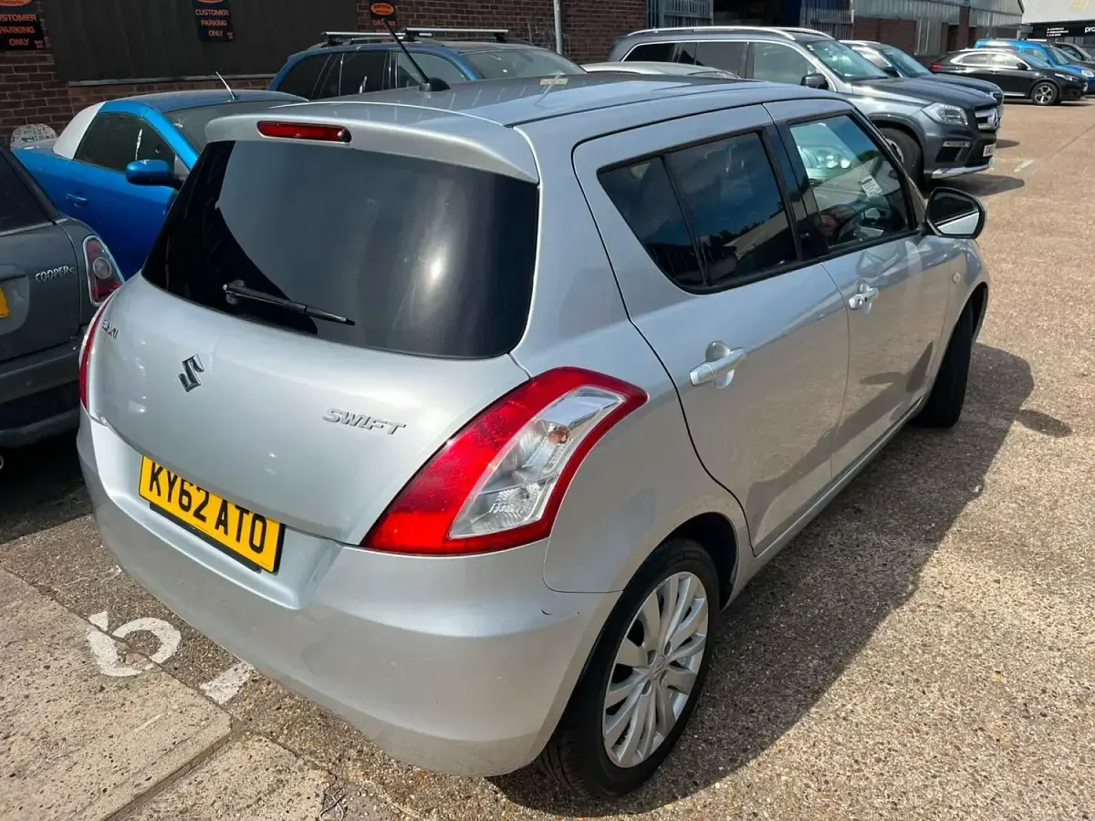 Used Suzuki Swift SZ4 94 HP (69 kW) 2012 Silver Hatchback