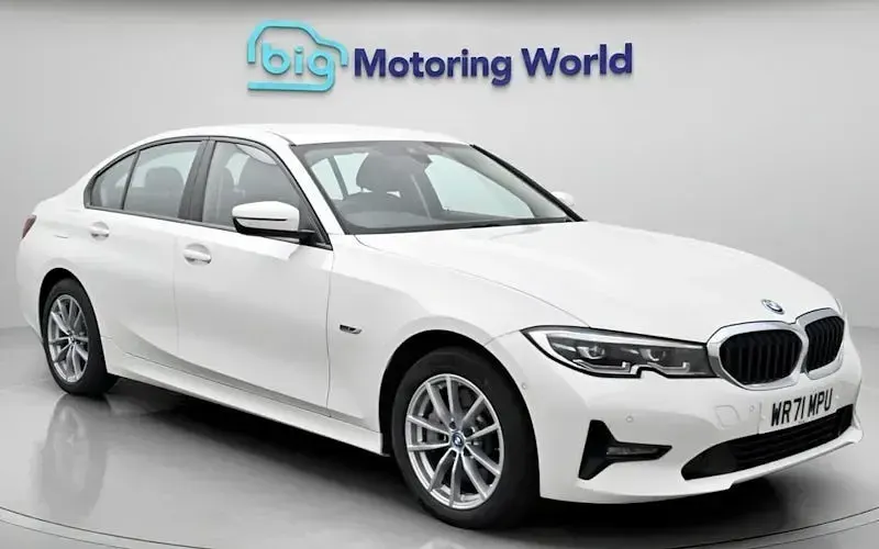 Used BMW 330e 292 HP (214 kW) 2022 Sedan