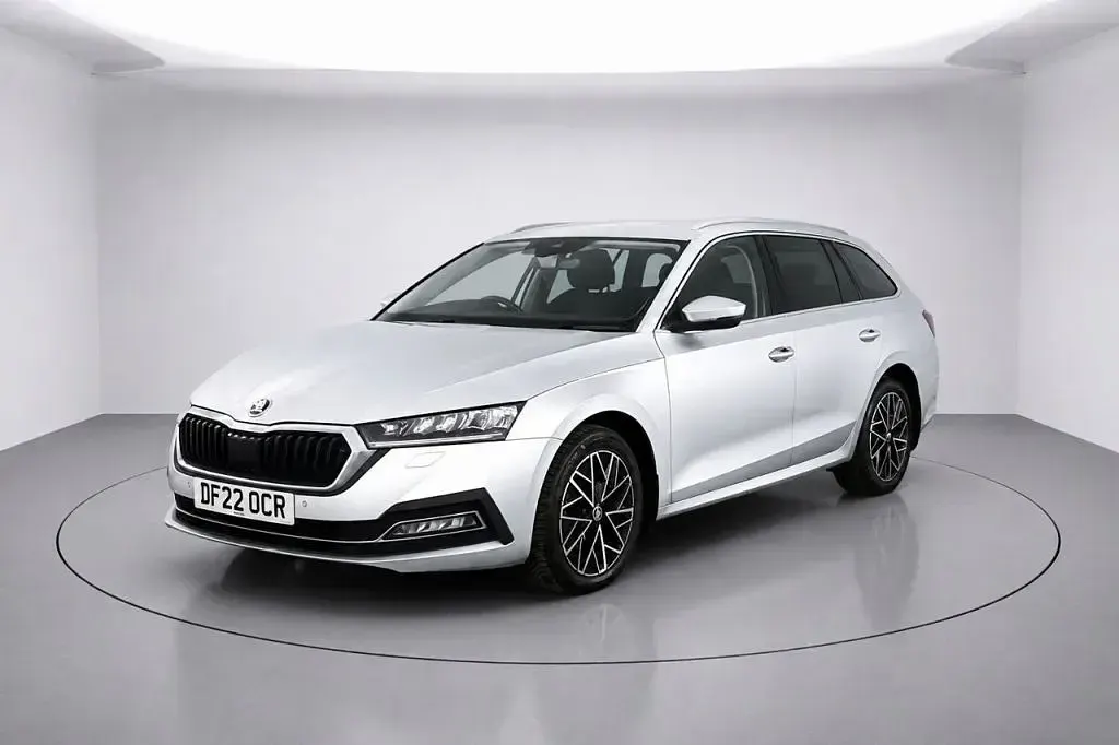 Used Skoda Octavia SE L 150 HP (110 kW) 2022 Silver Estate