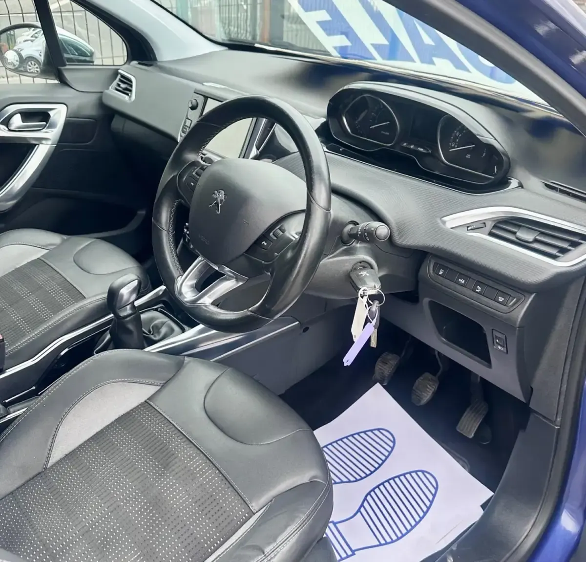 Second-hand Peugeot 2008 Allure 2015 Albastru SUV