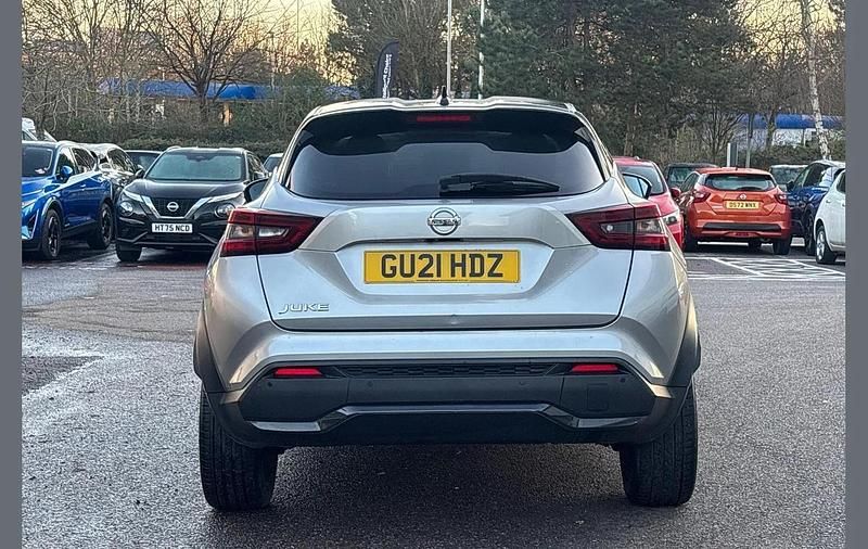 Used Nissan Juke Tekna+ 114 HP (83 kW) 2021 Silver SUV
