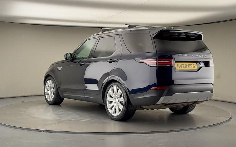 Used Land Rover Discovery 5 HSE 306 HP (225 kW) 2019 Portofino blue SUV