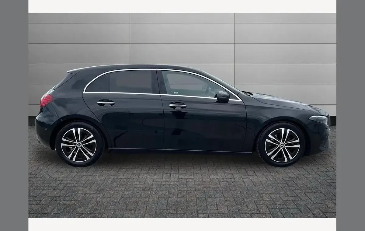 Used Mercedes A180 Executive 134 HP (98 kW) 2025 Black Hatchback