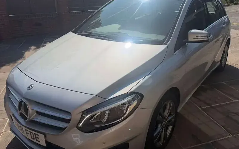 Used Mercedes B180 Exclusive 122 HP (89 kW) 2018 Silver Hatchback