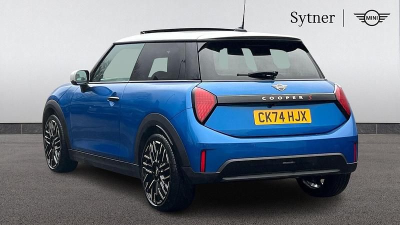 Used Mini Cooper S Hatch 201 HP (147 kW) 2024 Blue Hatchback