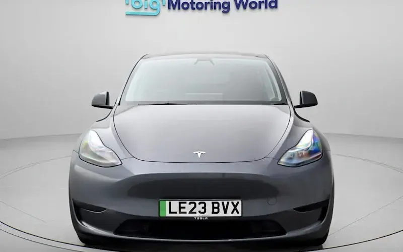 Used Tesla Model Y Standard Range 219 kW (299 HP) 2023 Grey SUV