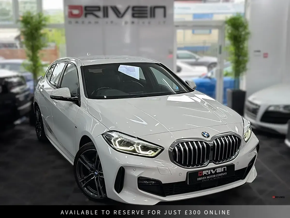 Usado BMW 118 M Sport 2022 Branco Citadino