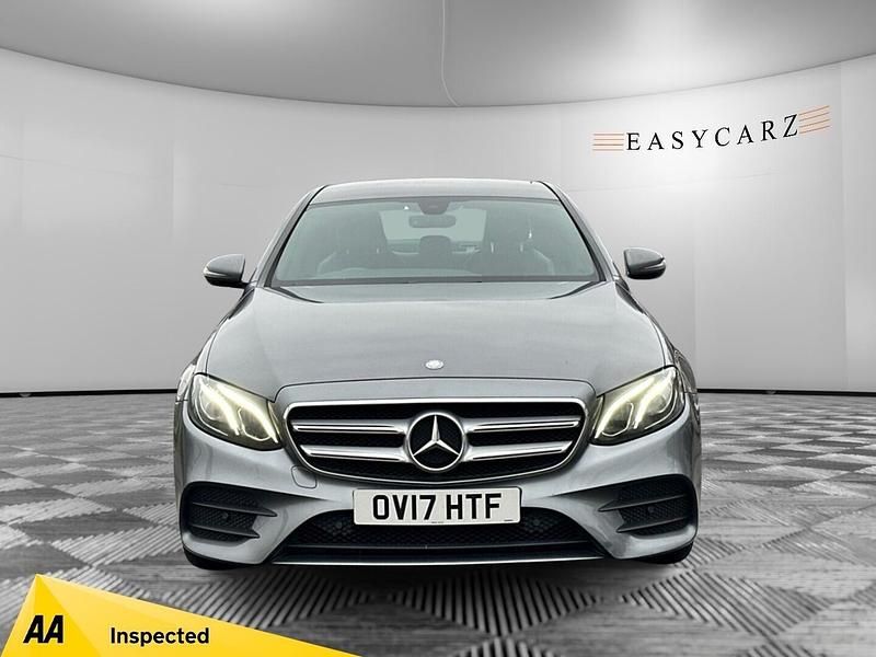 Begagnad Mercedes E220 AMG line 2017 Grå Sedan