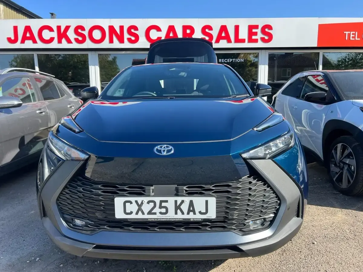 Used Toyota C-HR Design 2025 Blue SUV