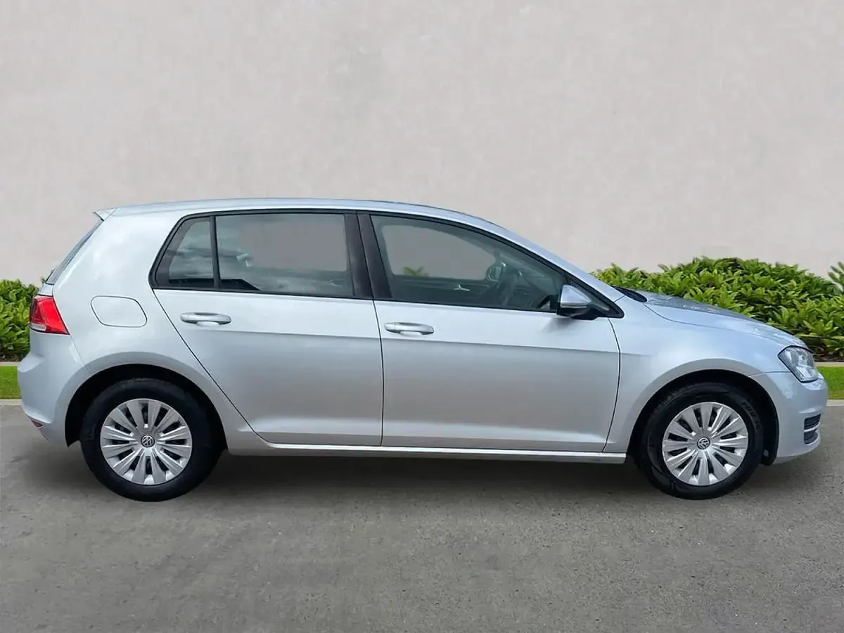 Used VW Golf VII S 125 HP (91 kW) 2016 Silver Hatchback
