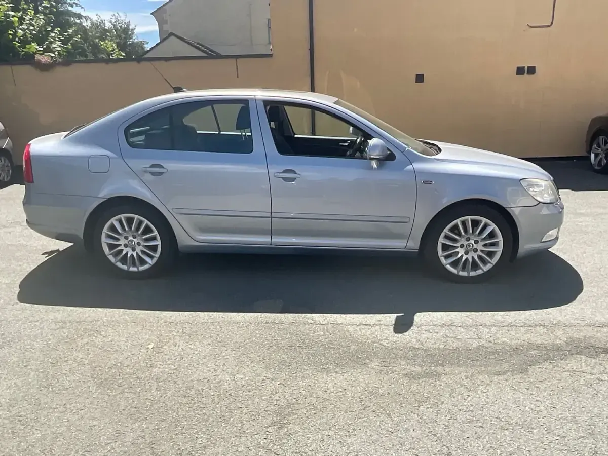 Used Skoda Octavia 157 HP (115 kW) 2009 Blue Hatchback
