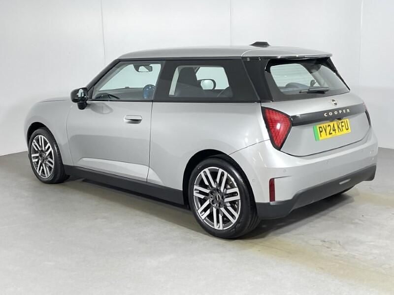 Used Mini Cooper Hatch 135 kW (184 HP) 2024 Silver Hatchback