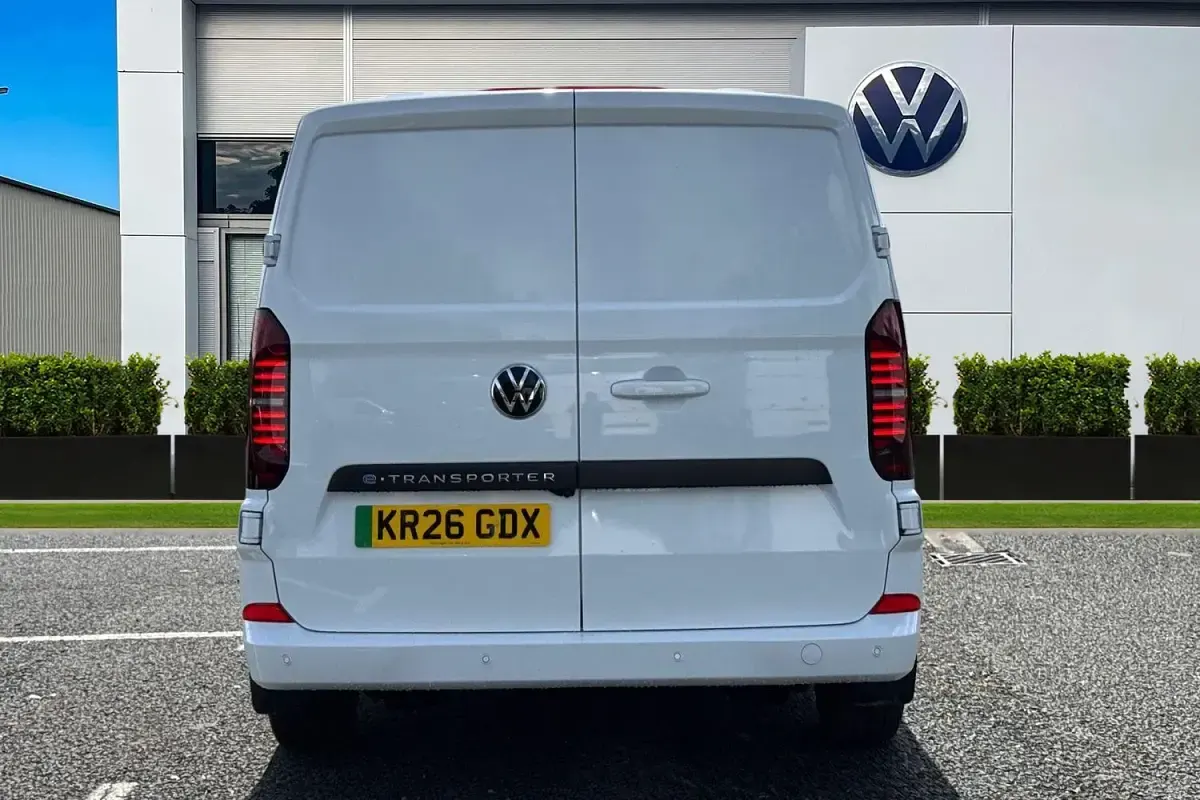 Nowe VW Transporter 100 kW (136 KM) 2026 Biały Van