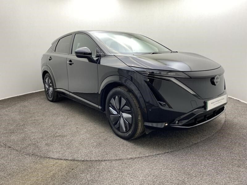 Pearl black Used 2023 Nissan Ariya Evolve SUV | £31,890 (Good price) - Image 1/4