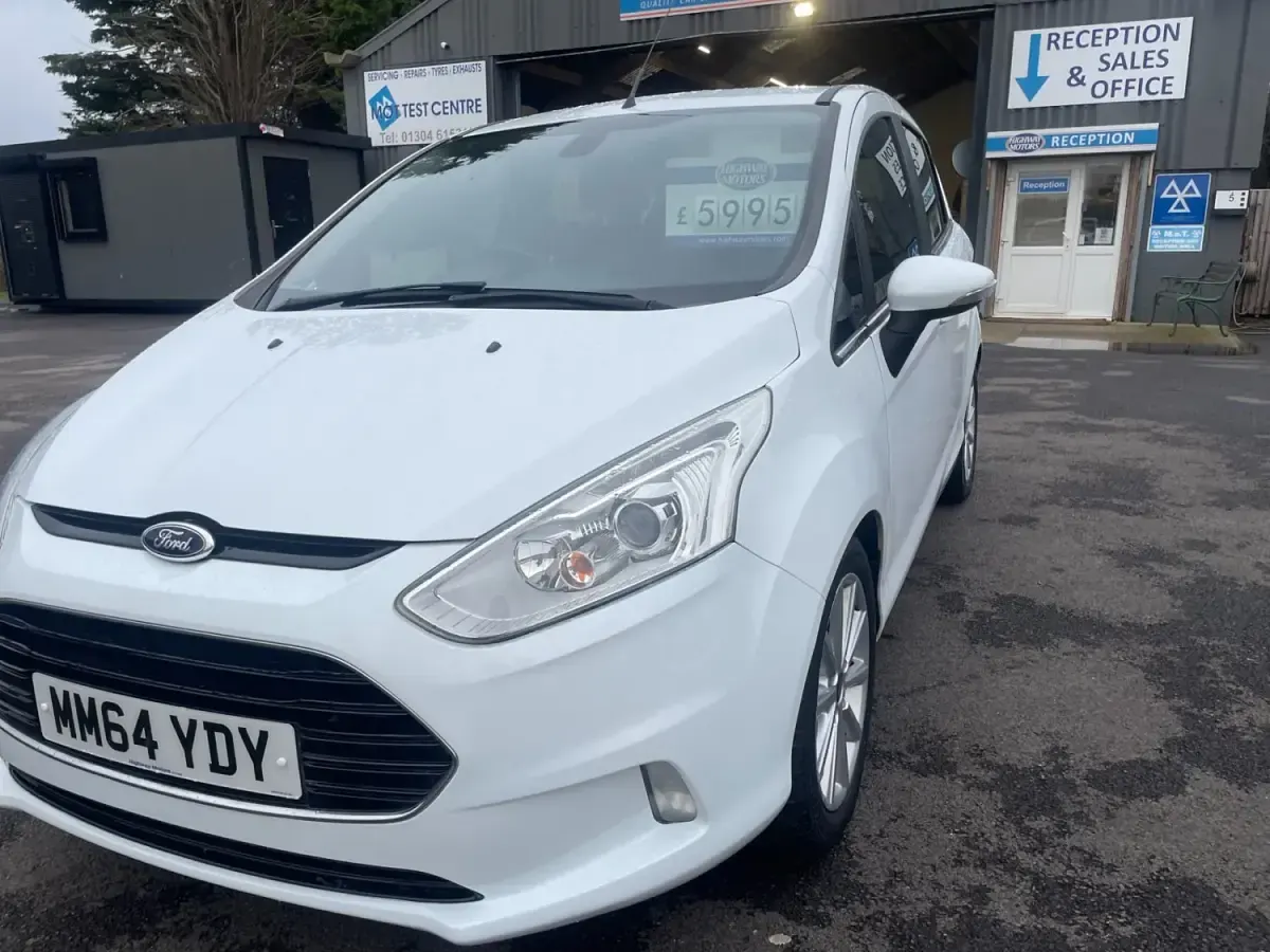 Używany Ford B-MAX Titanium 105 KM (77 kW) 2015 Biały Minivan