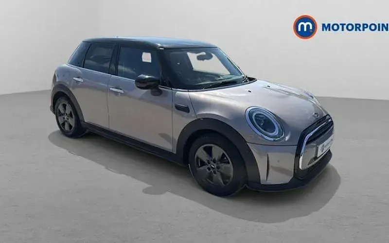 Used Mini Cooper Classic 136 HP (100 kW) 2022 Hatchback