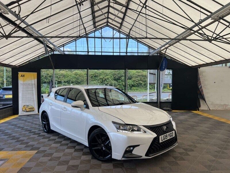 White Used 2019 Lexus CT200h Sport Line Hatchback | £11,995 (Fair price) - Image 1/4