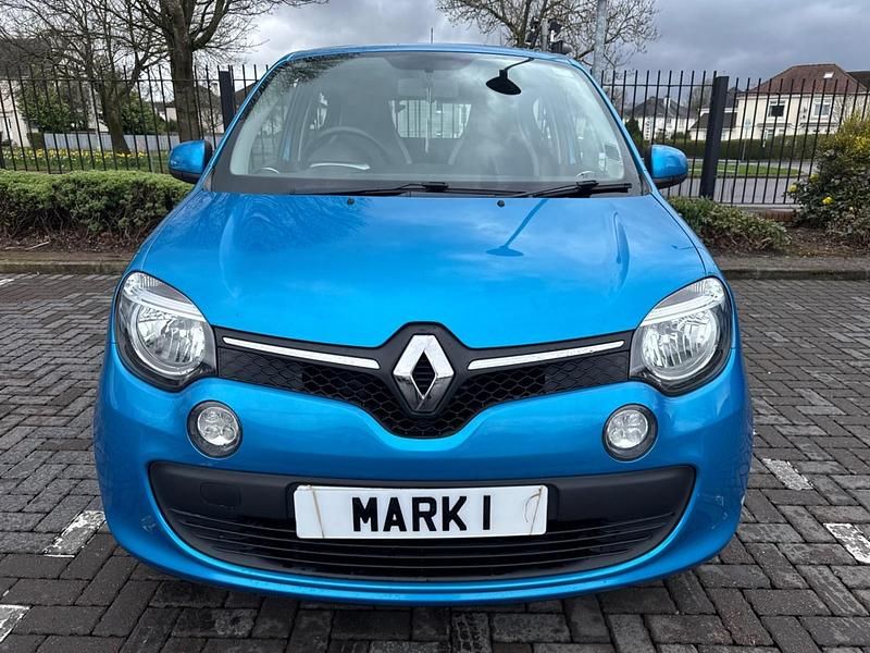Used Renault Twingo Play 70 HP (51 kW) 2016 Blue Hatchback