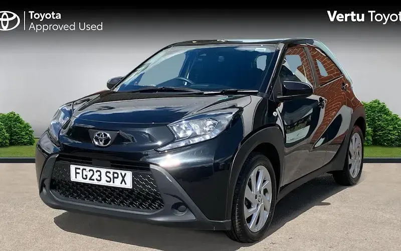 Used Toyota Aygo X PURE 72 HP (52 kW) 2025 SUV