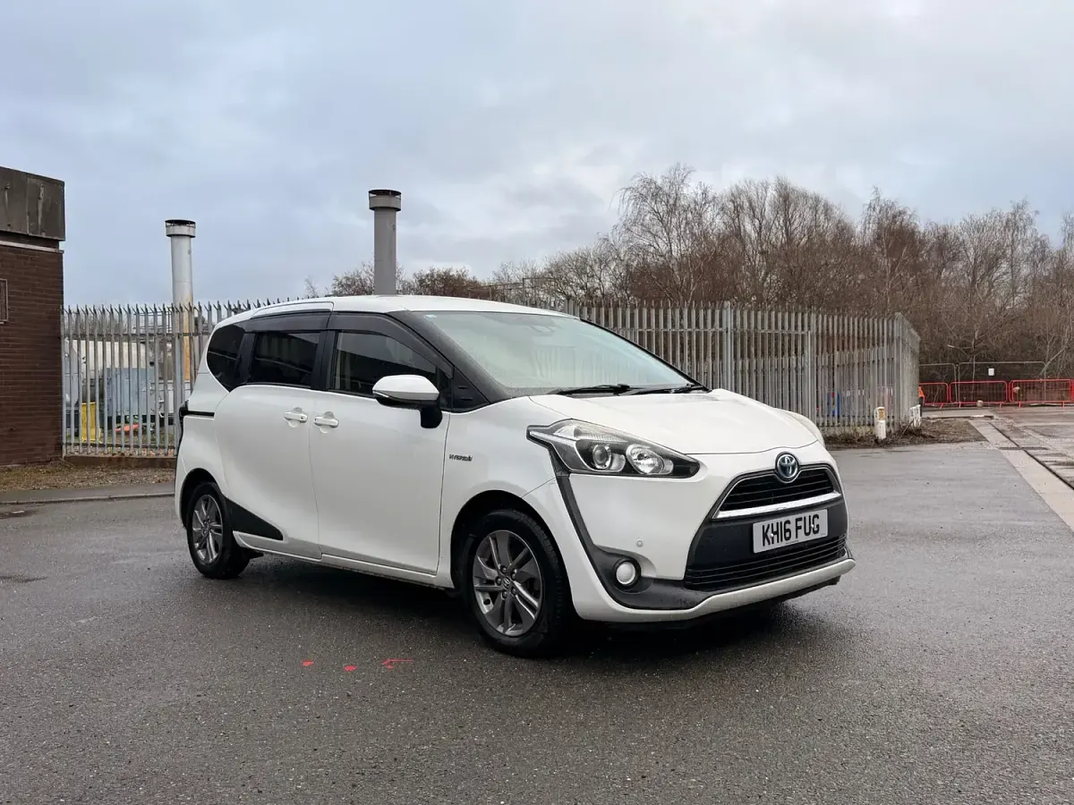 Used Toyota Sienta 2016 White
