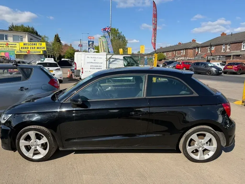 Used Audi A1 Sport 95 HP (69 kW) 2016 Black Hatchback