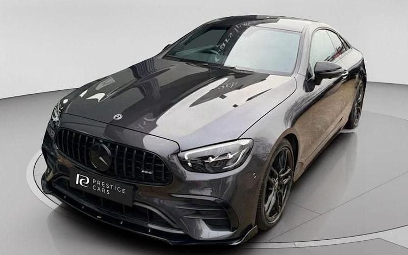 Usado Mercedes E300 AMG Line Premium 258 HP (189 kW) 2023 Coupé